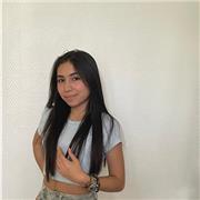 Je peux servir comme garde enfant, mais je peux aussi apprendre l'espagnol aux enfants qui le veulent